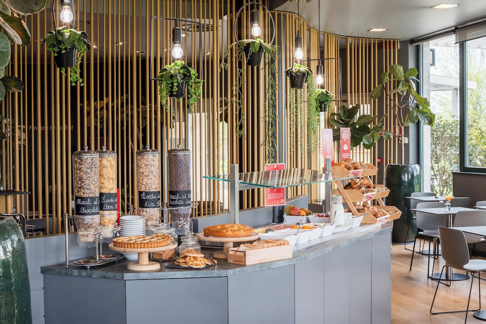 IBIS FIRENZE PRATO EST 50/73