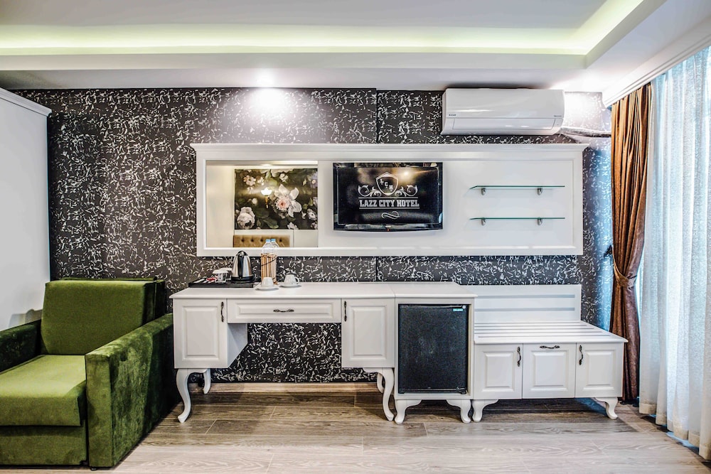 Lazz City Hotel 37/44