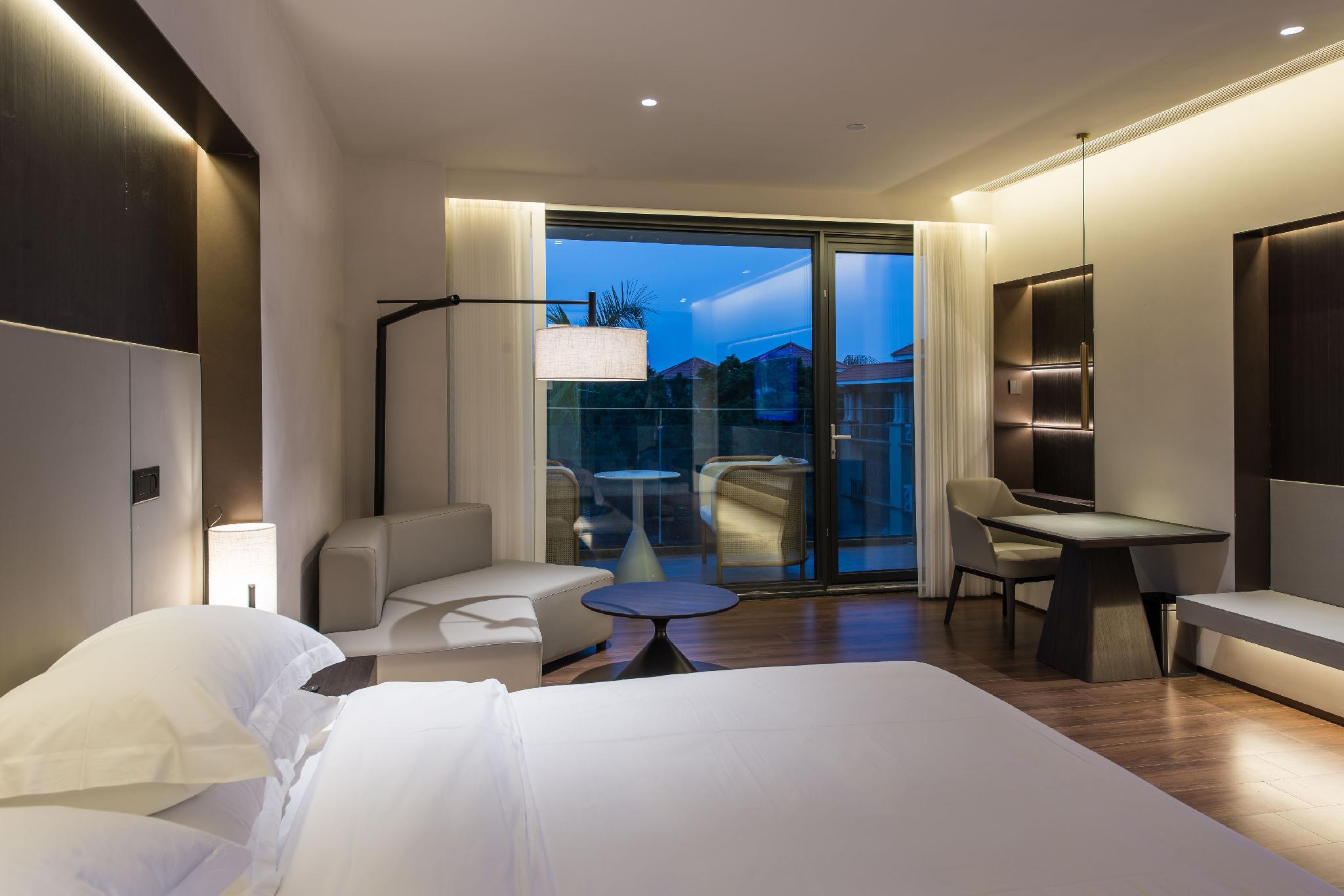 Donghu Grand Hotel 18/49