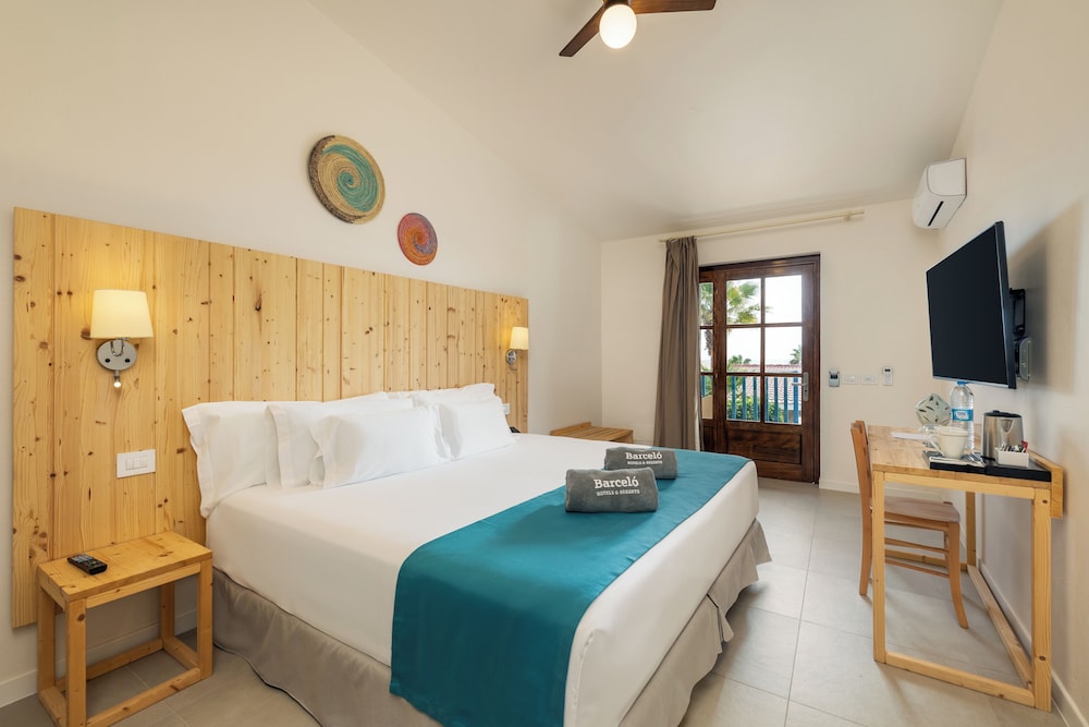 Ahg Marine Club Beach Resort 23/60