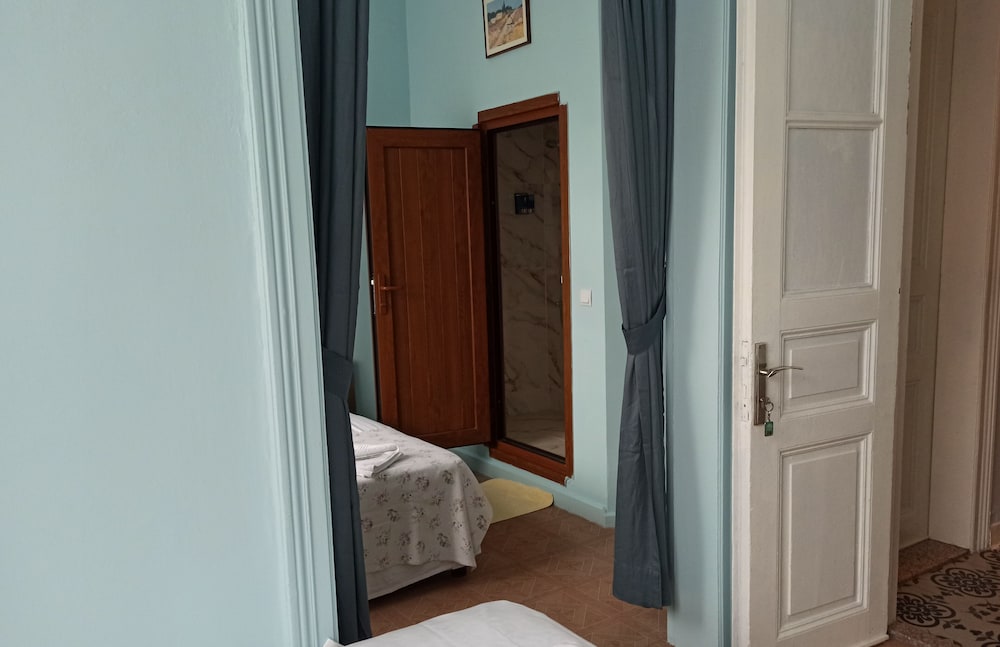 Yeni Hotel 28/36