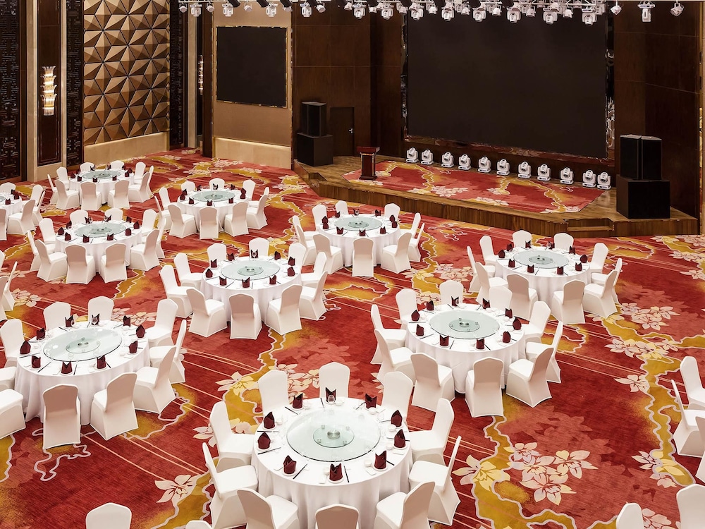 NOVOTEL DAQING HAOFANG 38/47