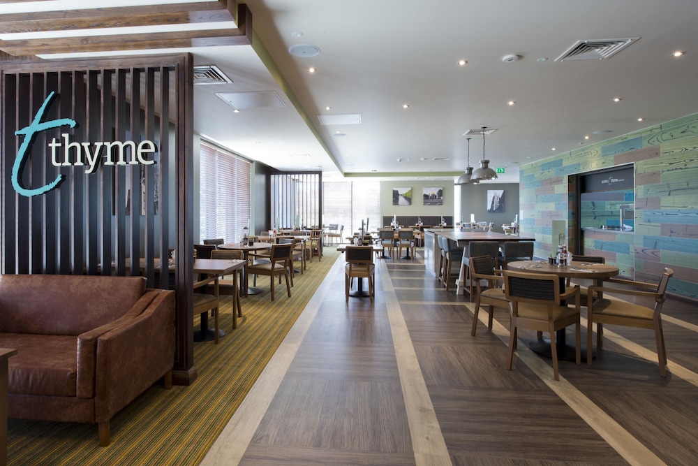 Premier Inn Bedford Town Centre (Riverside) 31/36