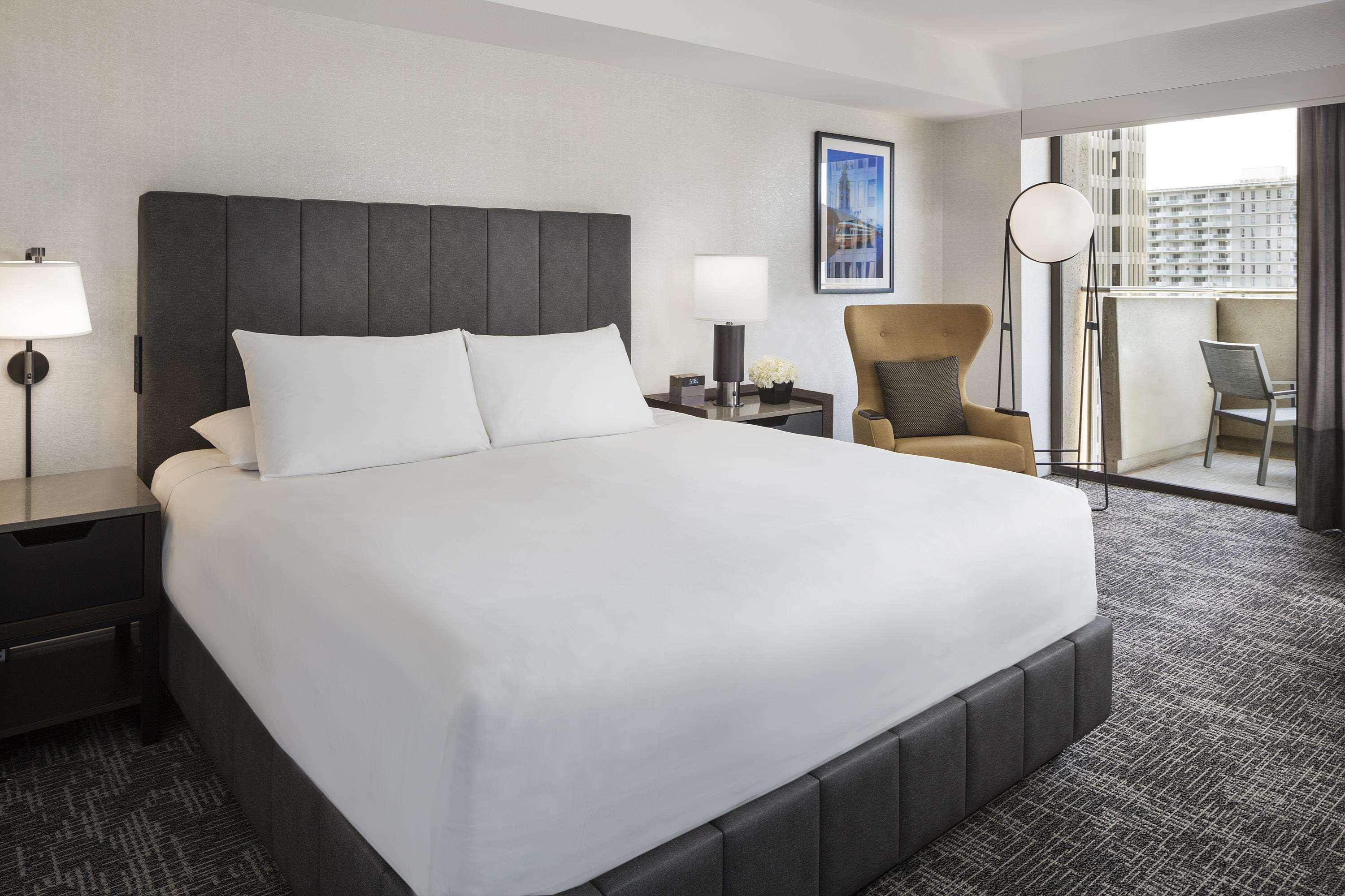 جناح بسرير كينج بشرفة، Hyatt Regency San Francisco 2/3