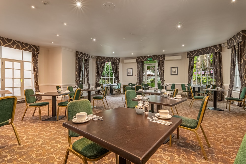 Mercure Salisbury White Hart Hotel 50/71