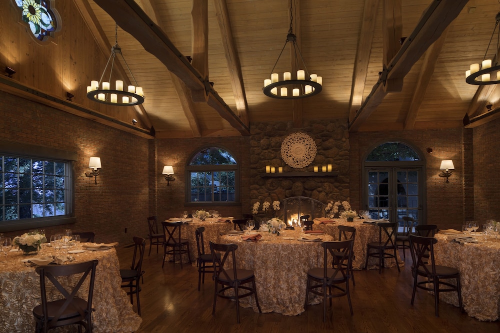 Rancho Caymus Inn 43/56