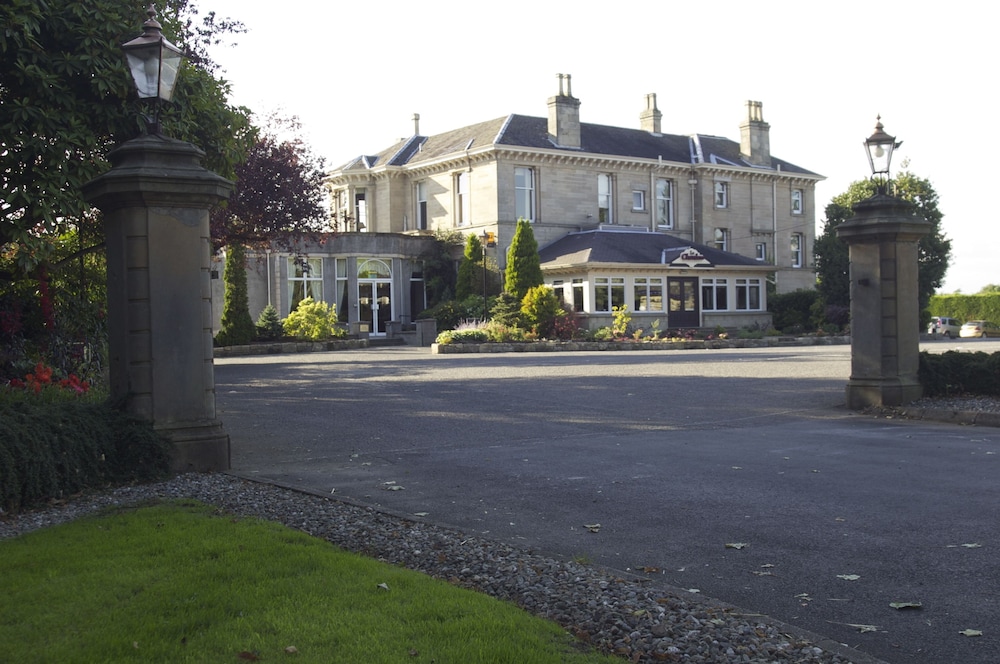 Grange Manor Hotel 50/53