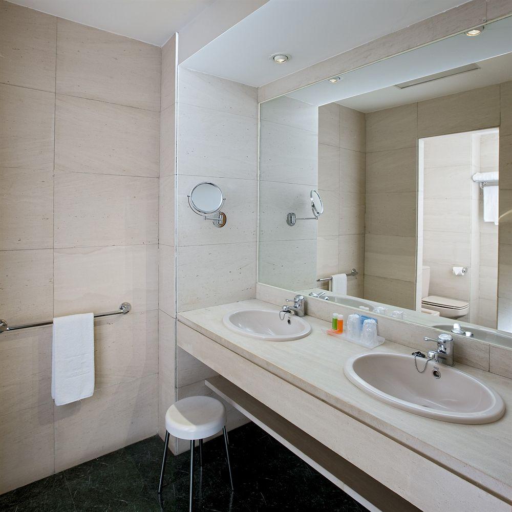 Aparthotel Th Las Rozas 30/33