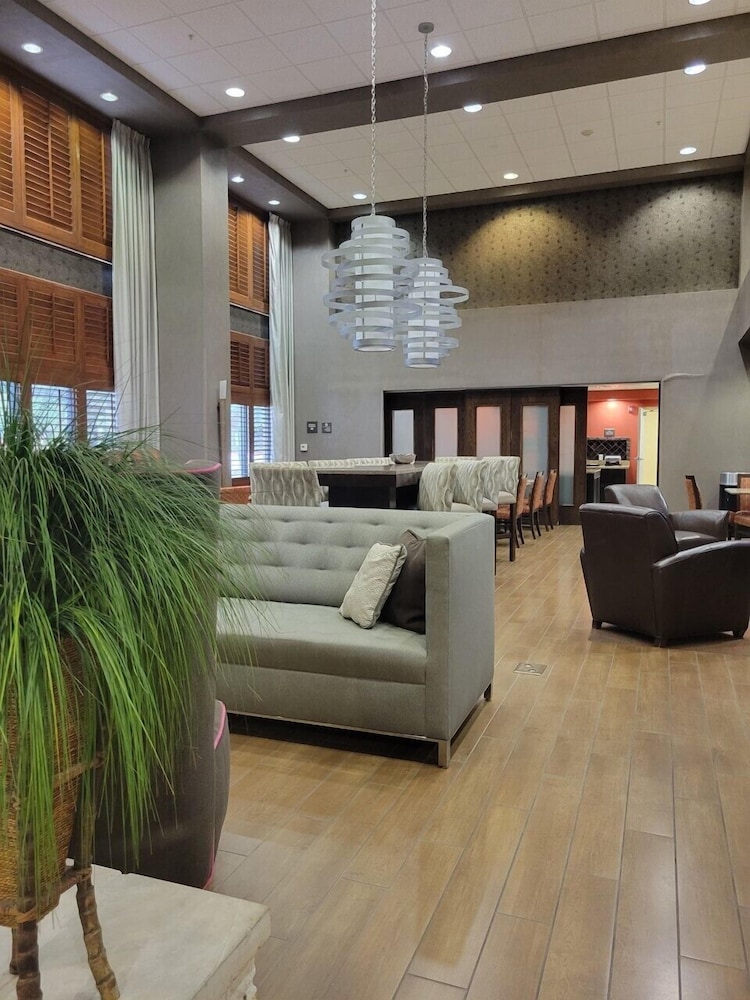 Hampton Inn & Suites Austin Cedar Park-Lakeline 12/61