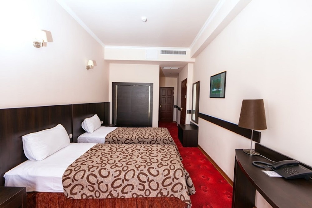 C Hotel 19/59