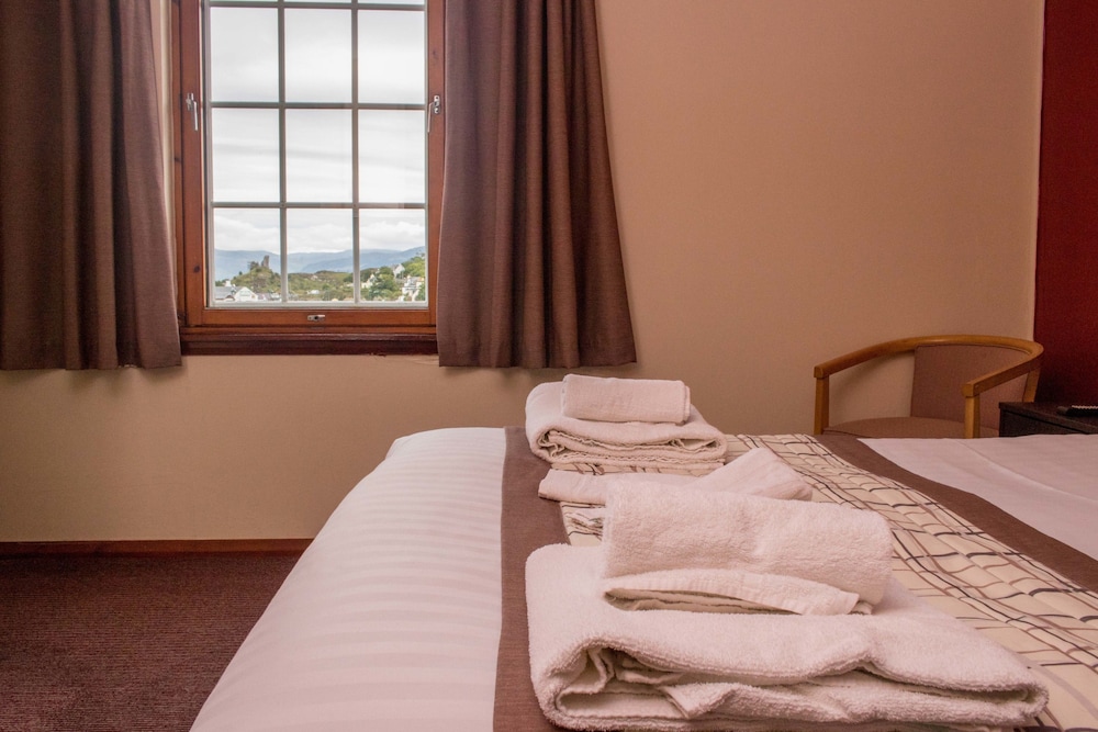 Kings Arms Hotel Skye 36/63