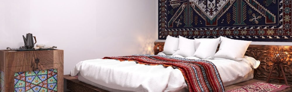 غرفة قياسية بسريرين منفصلين، Jannat Resort Osh 2/3