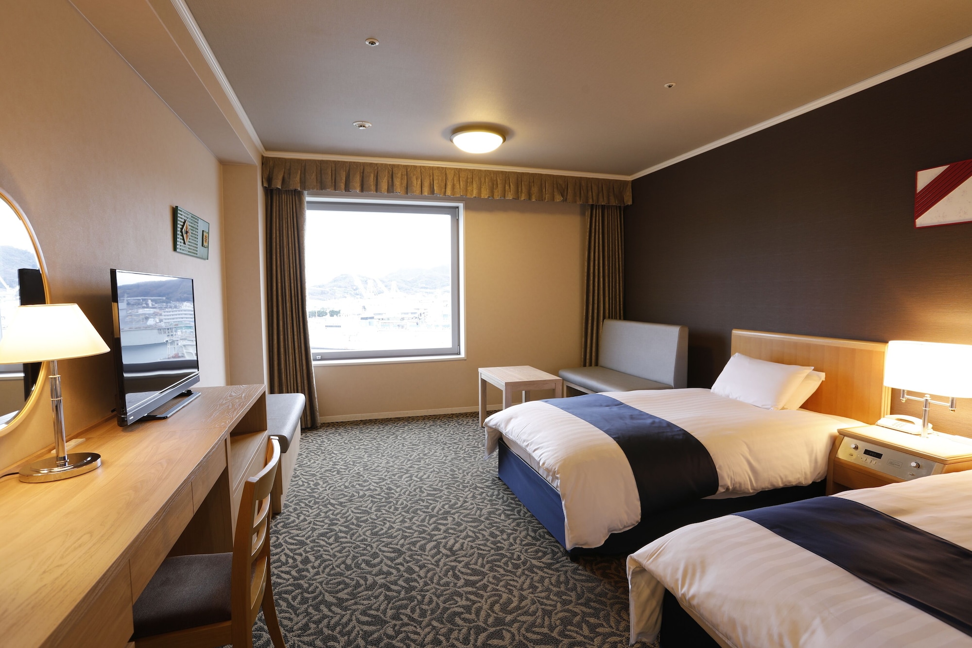 ROOM, TWIN BEDS, HARBOUR VIEW