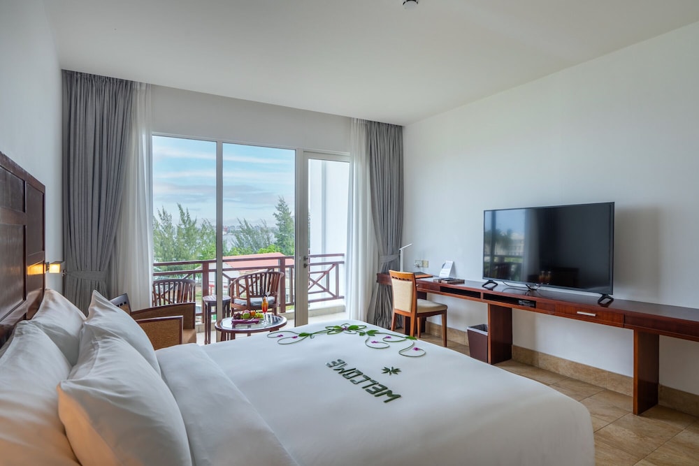 HULHULE ISLAND HOTEL 17/55
