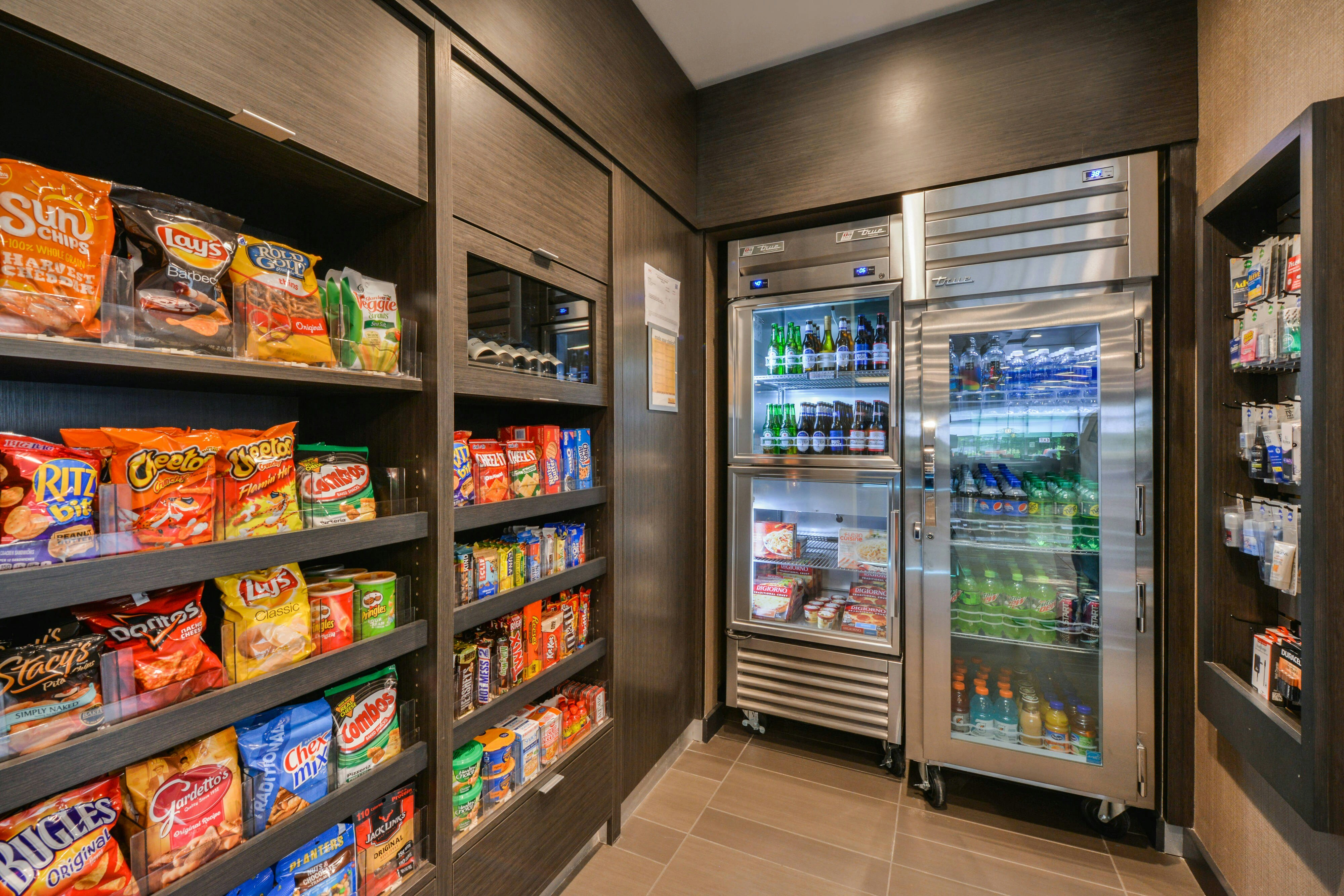 Fairfield Inn And Suites By Marriott Raleigh Cary 3/18