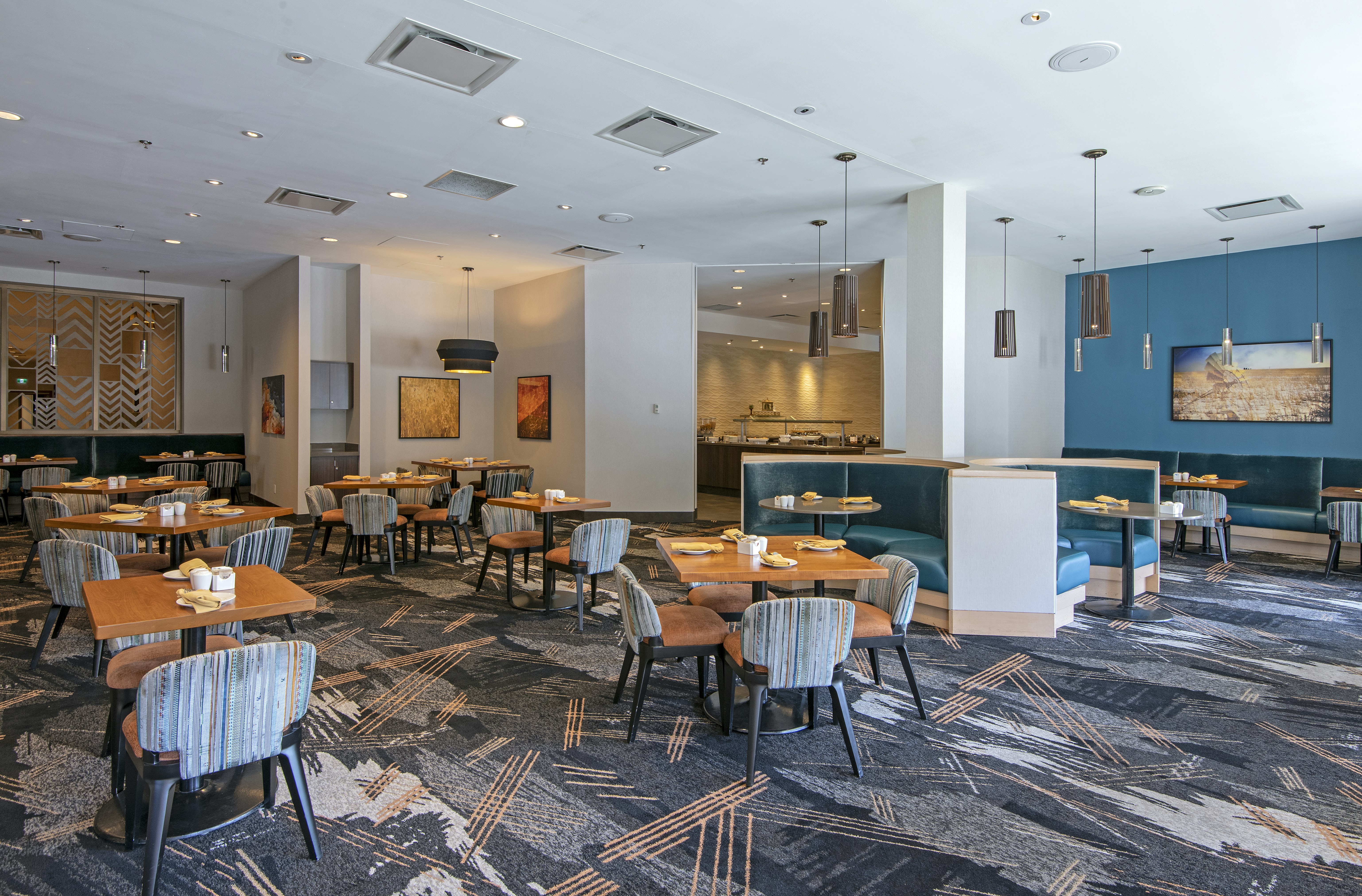 Doubletree By Hilton Hotel & Conference Centre Regina 50/80