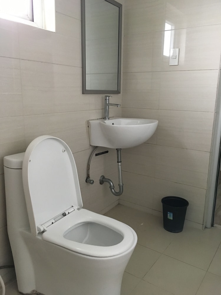 Meaco Hotel - Valenzuela 20/20