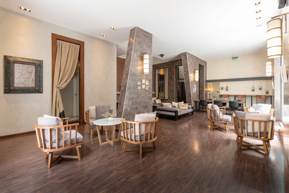 Azur Real Boutique Hotel 52/55