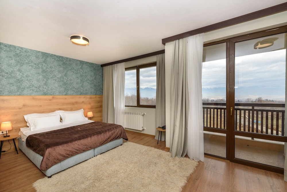 Studio, Twin Beds, Sofa, Ground Floor, St George Ski Spa 2/10