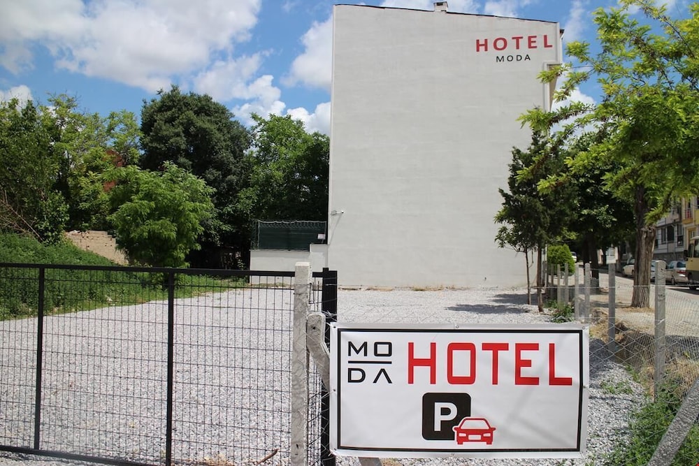 Moda Hotel 37/50