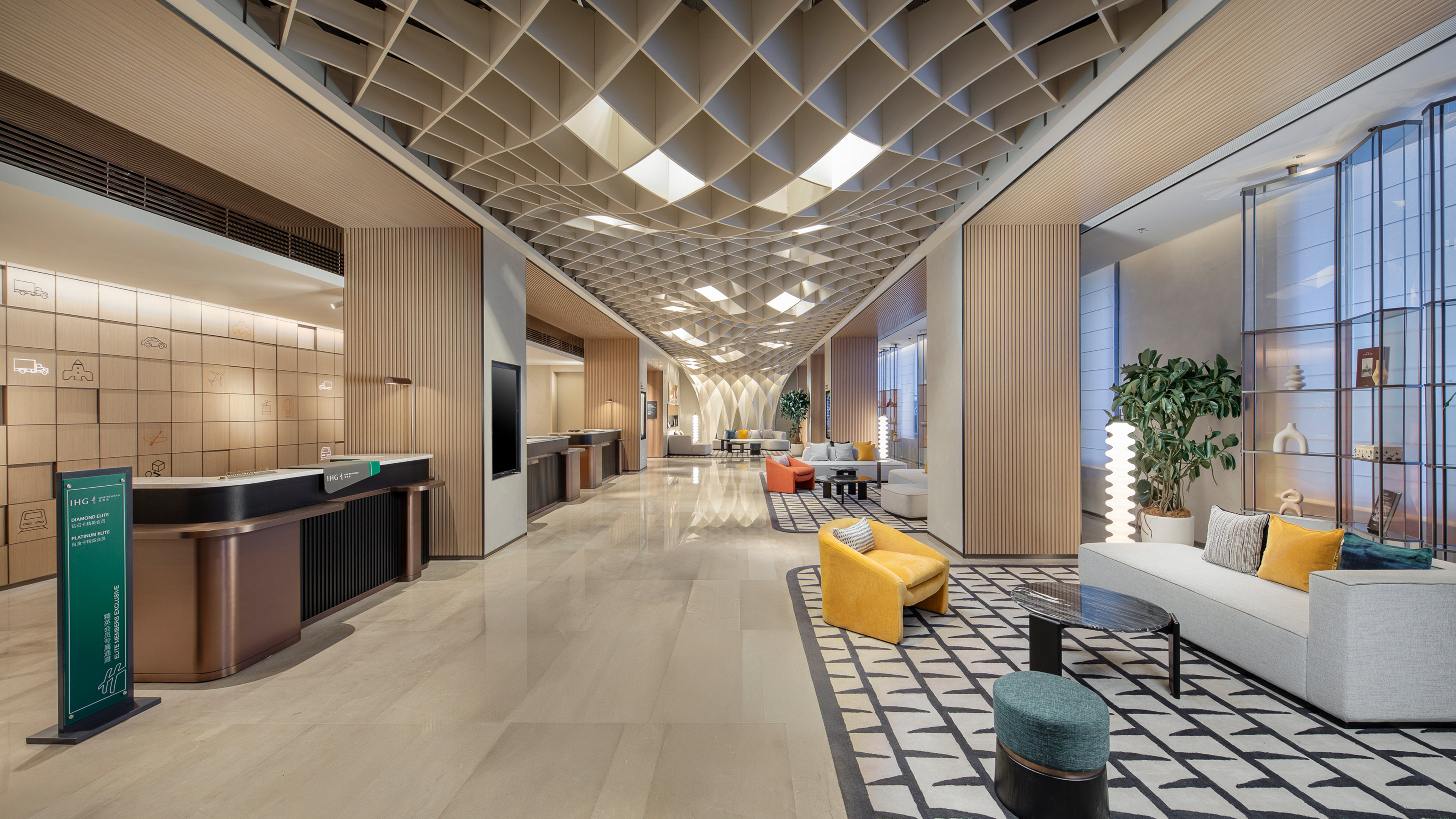 Holiday Inn Shanghai Pudong Airport 32/50