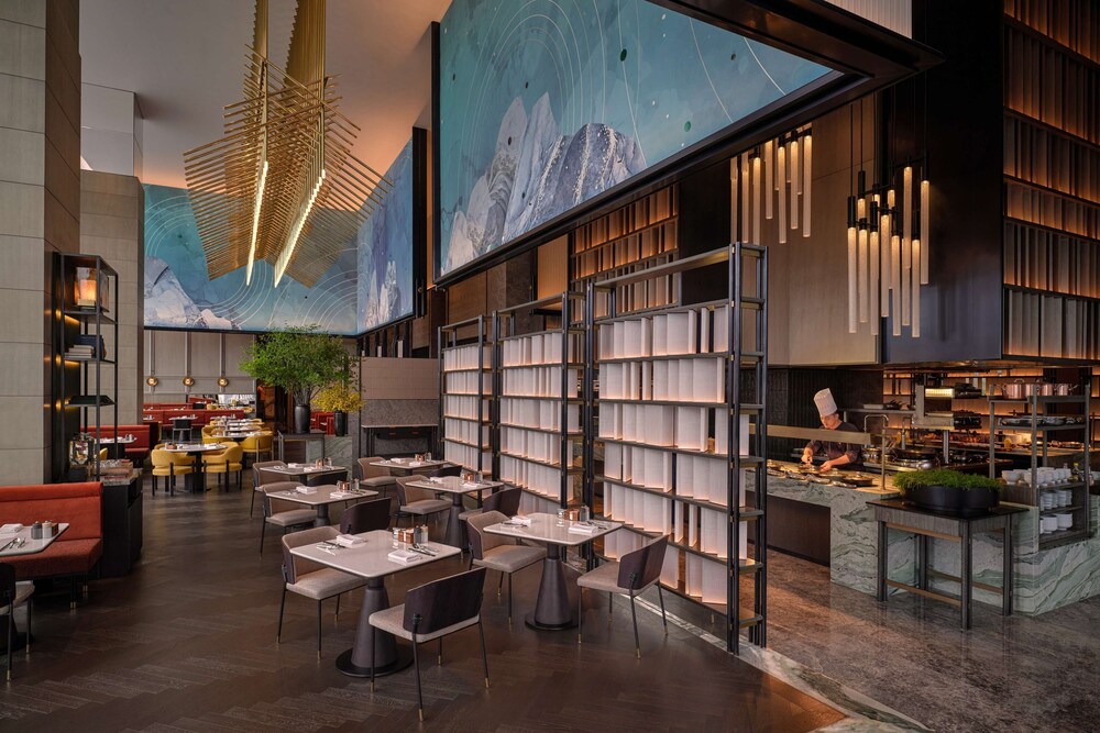 Andaz Nanjing Hexi 7/50