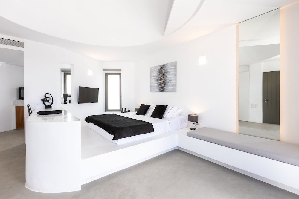 Heavens Edge Cliffside Villas & Suites 13/50