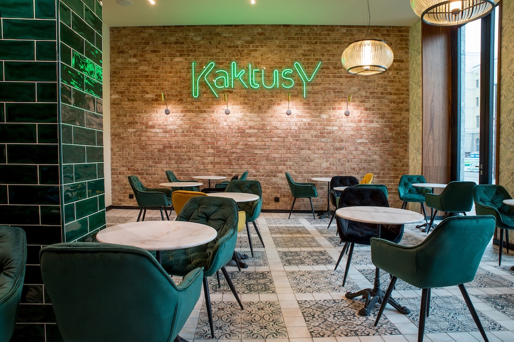 restaurant cafeteria