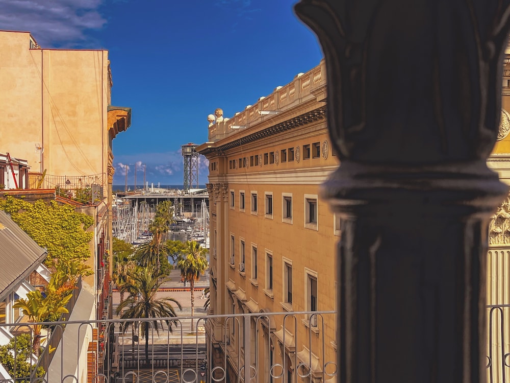 Hotel Boutique La Pau 47/52
