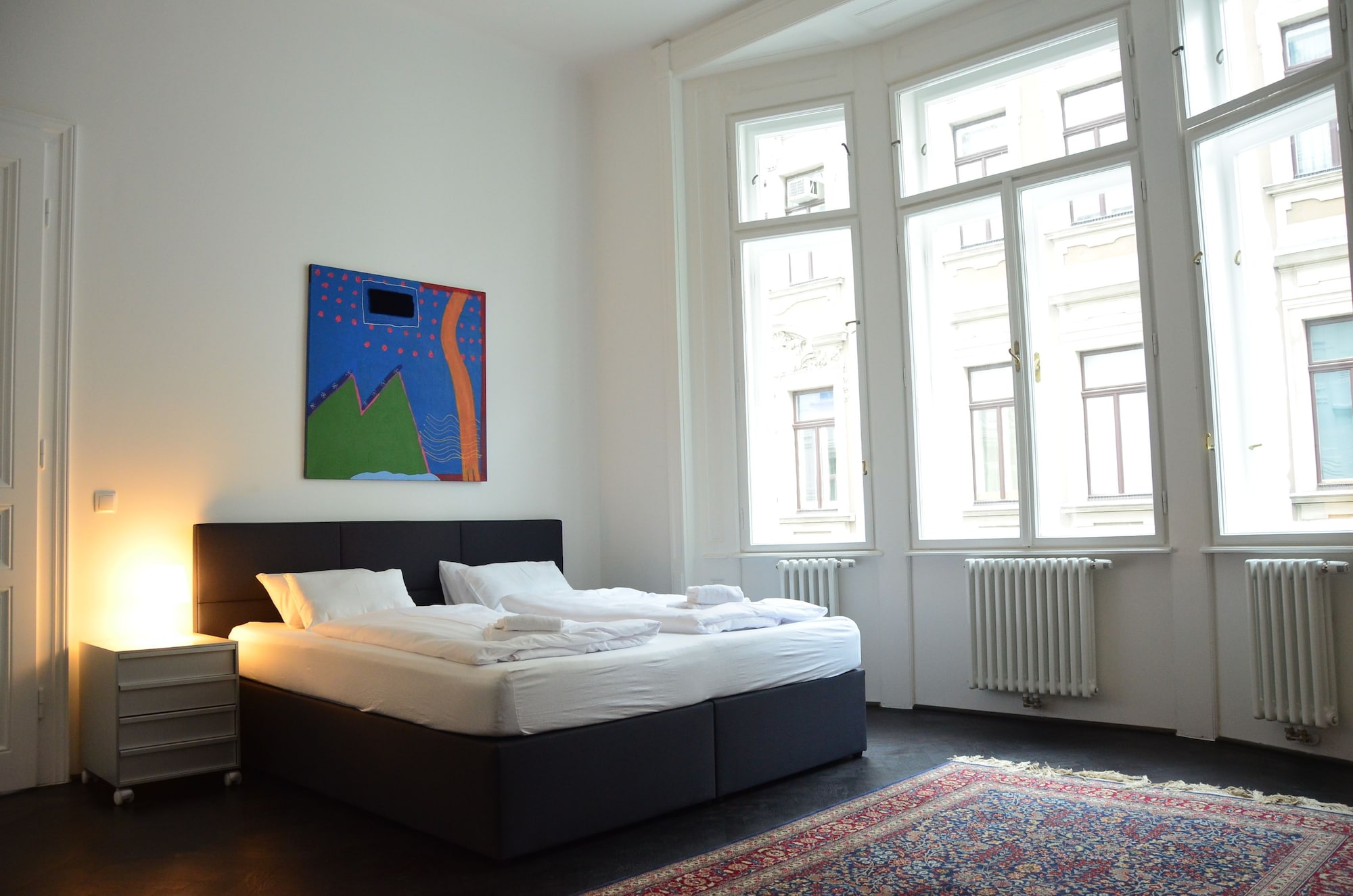 3 BEDROOMS, APARTMENT