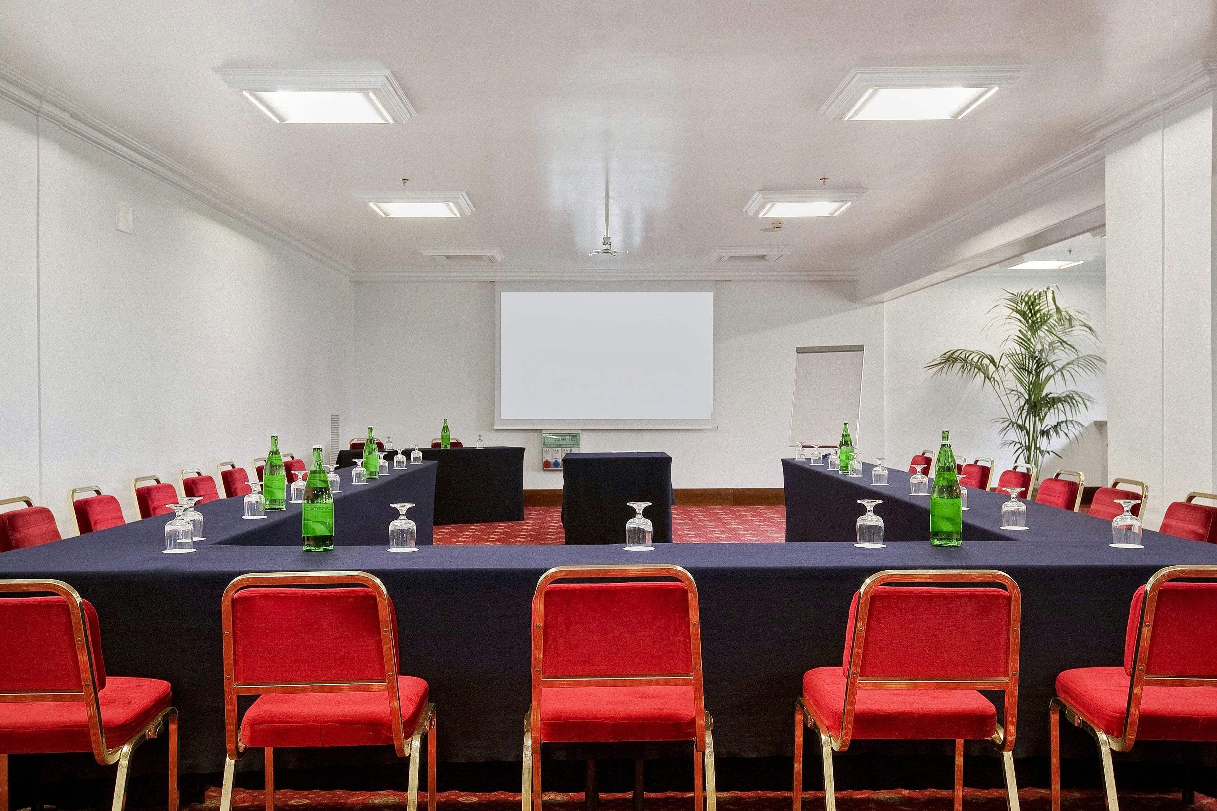 Delta Hotels by Marriott Giardini Naxos 4/7