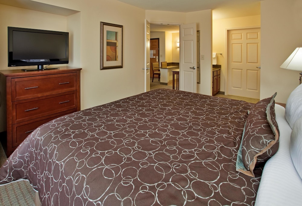 Staybridge Suites Kansas City-Independence 14/63
