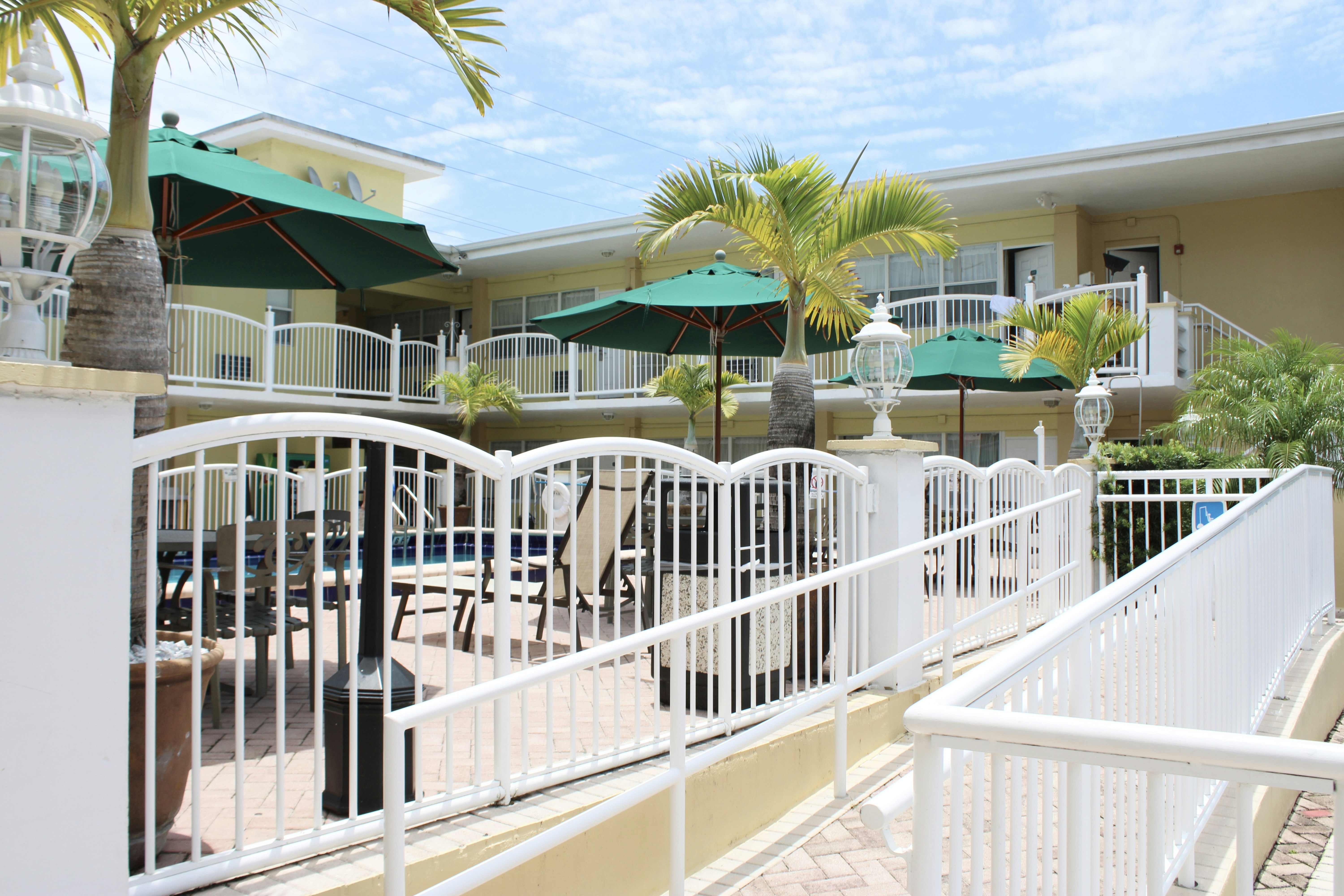 Beach Place Hotel 3/39