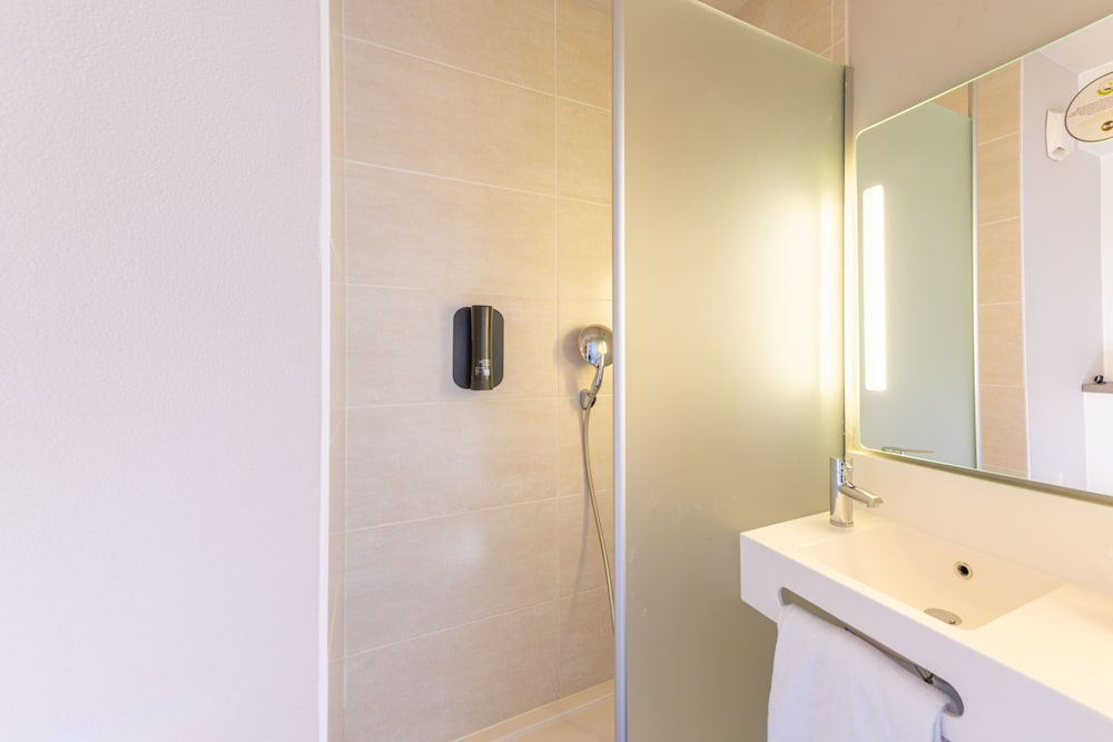 B&B HOTEL Lieusaint Carre Senart 3 etoiles 49/50