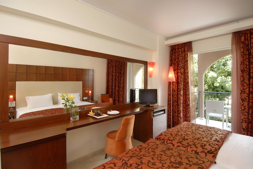 Zante Park Resort & Spa BW Premier Collection 38/49