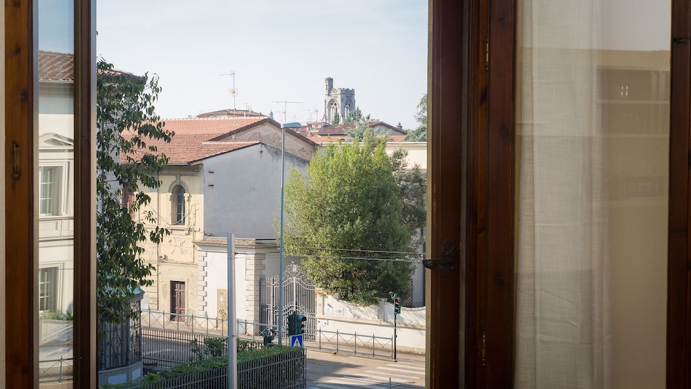 Rental In Rome Rosselli Palace Deluxe 4 Apartment 41/49
