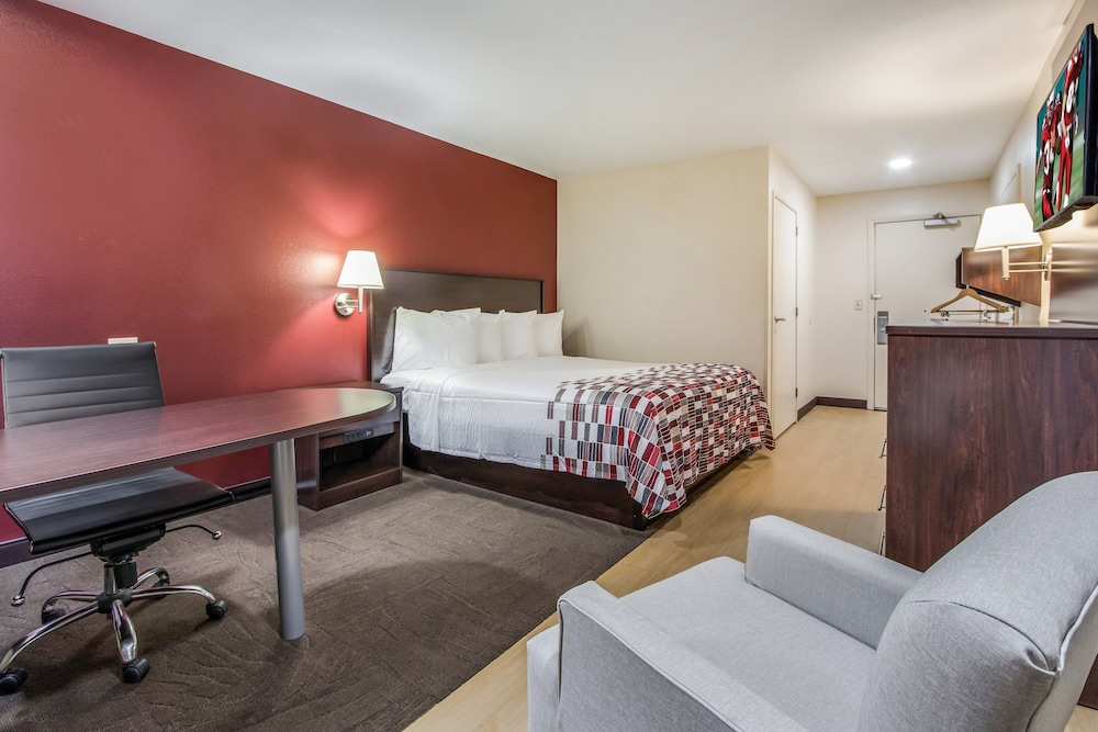 Red Roof Inn Phoenix North - I-17 at Bell Rd 19/38