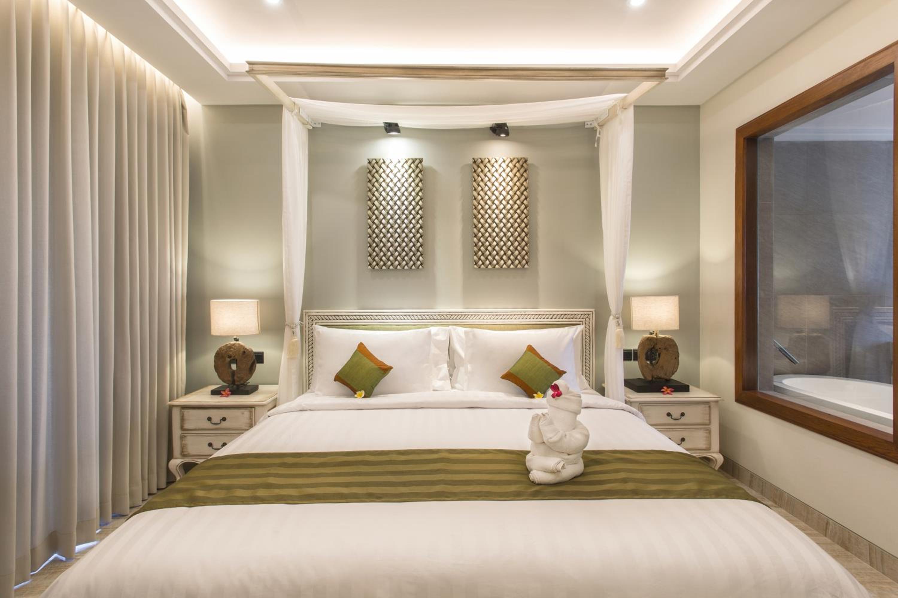 HONEYMOON SUITE