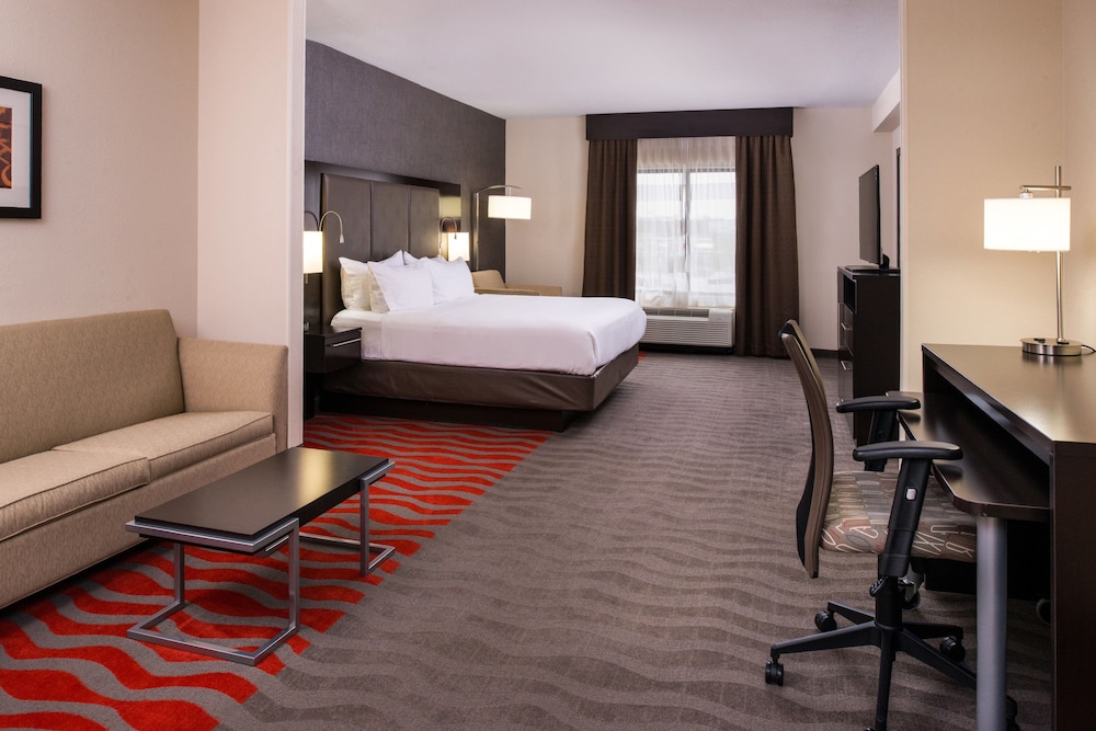 Holiday Inn Express Suites Monroe 27/58