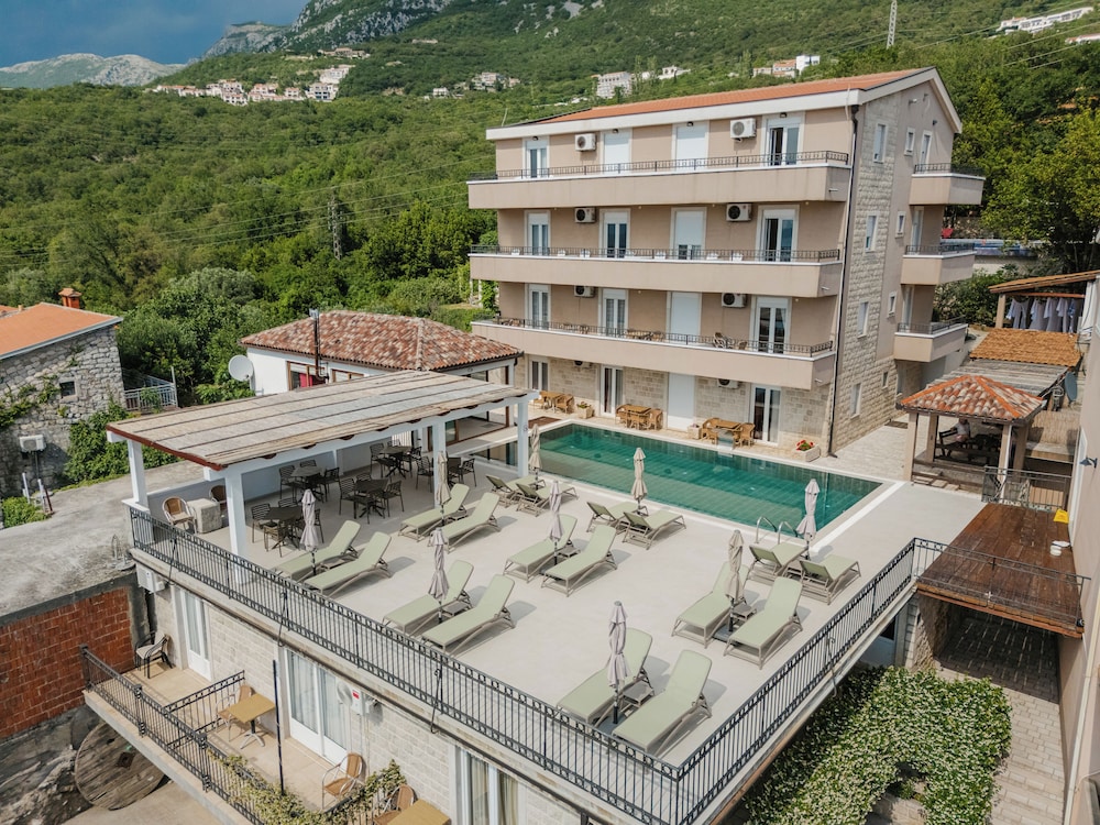 Apartments Djurasevic 3/50