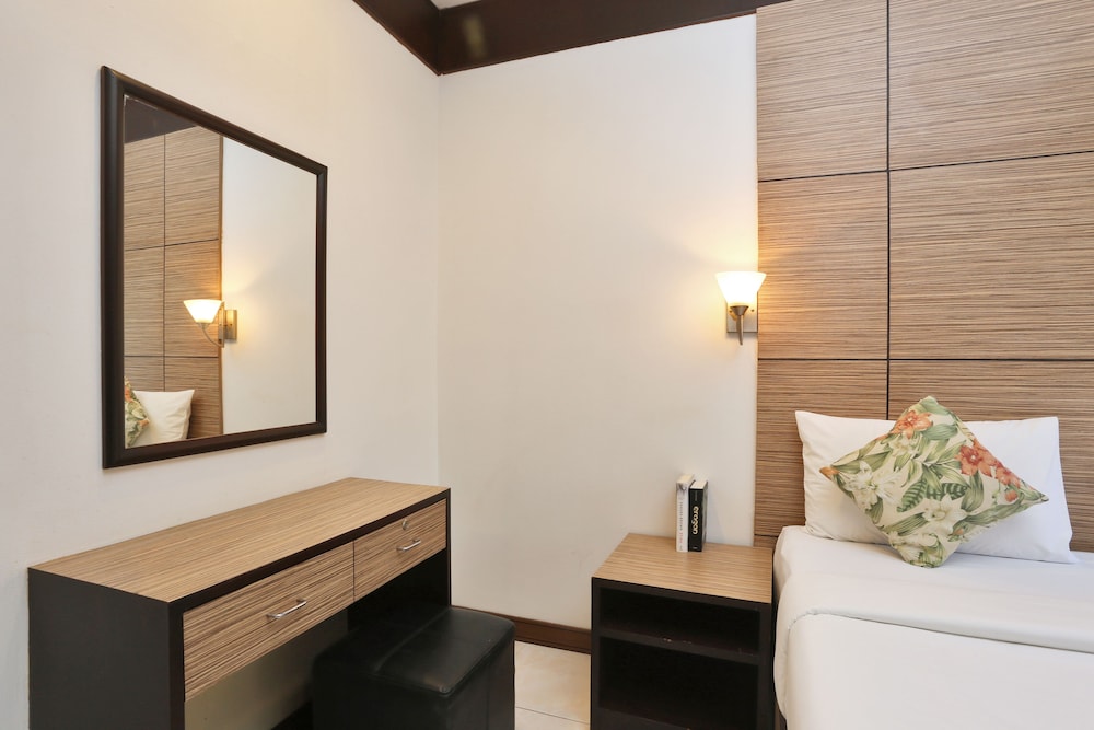 Pattra Mansion by AKSARA Collection 47/66