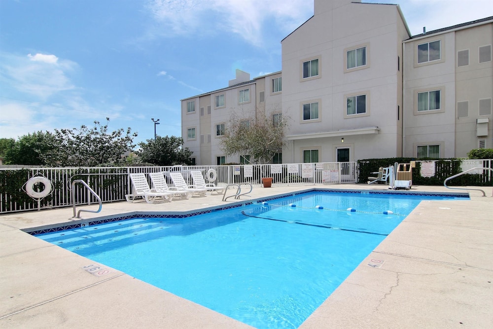 Motel6 Albuquerque, NM - North 43/62