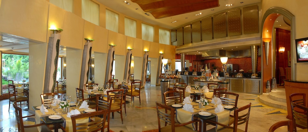 The Manohar Hyderabad 33/44