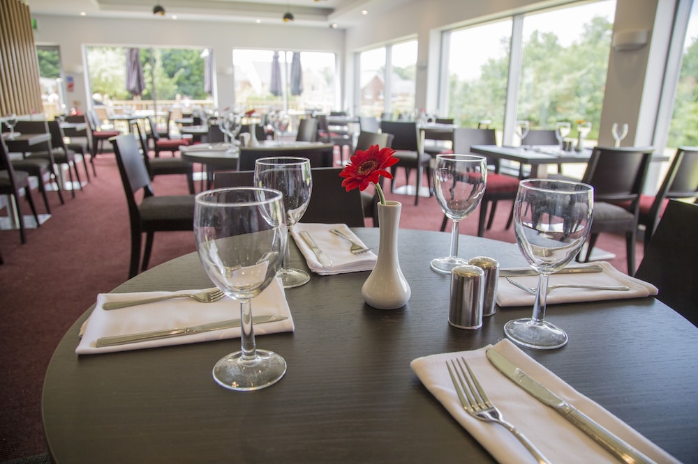 Ramada by Wyndham Milton Keynes 34/47