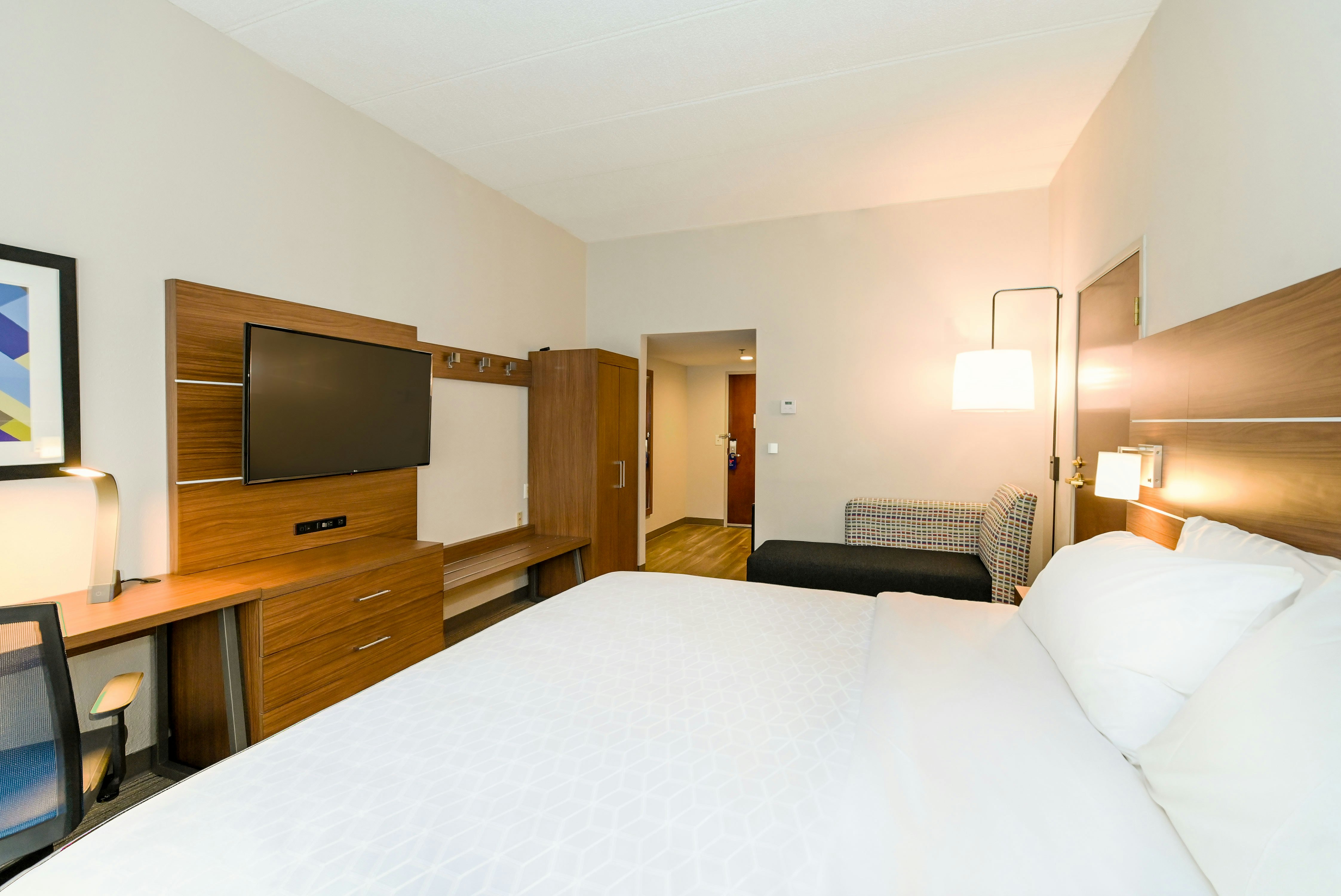 Leisure, King Bed