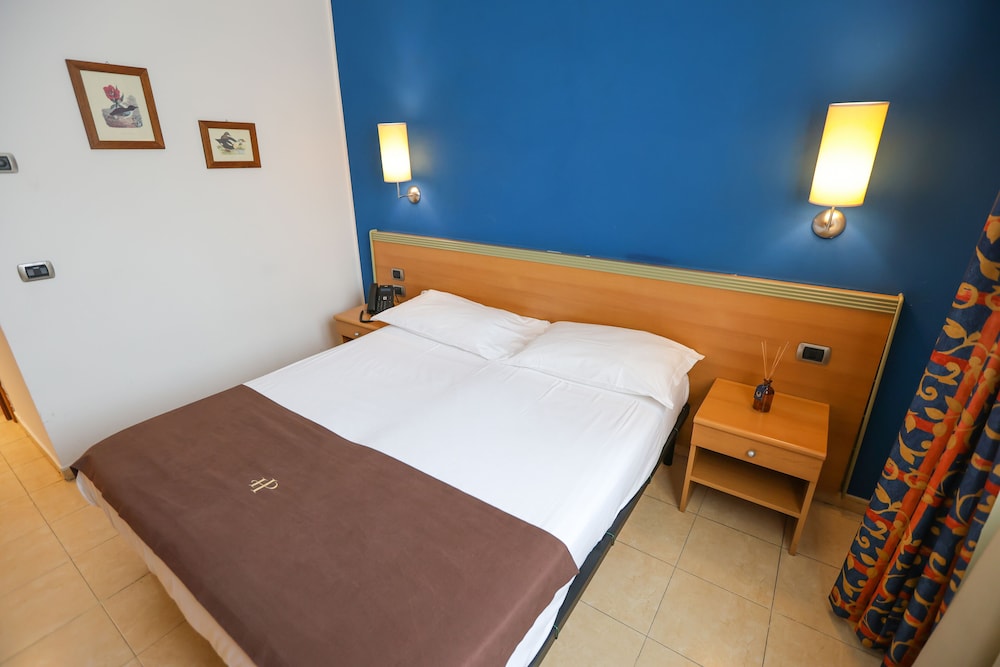 Palace hotel Due ponti 13/47
