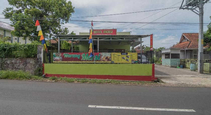 RedDoorz near Kampus UMP Purwokerto 43/44
