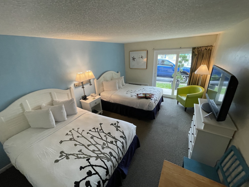 Ocean Sands Beach Inn 18/46