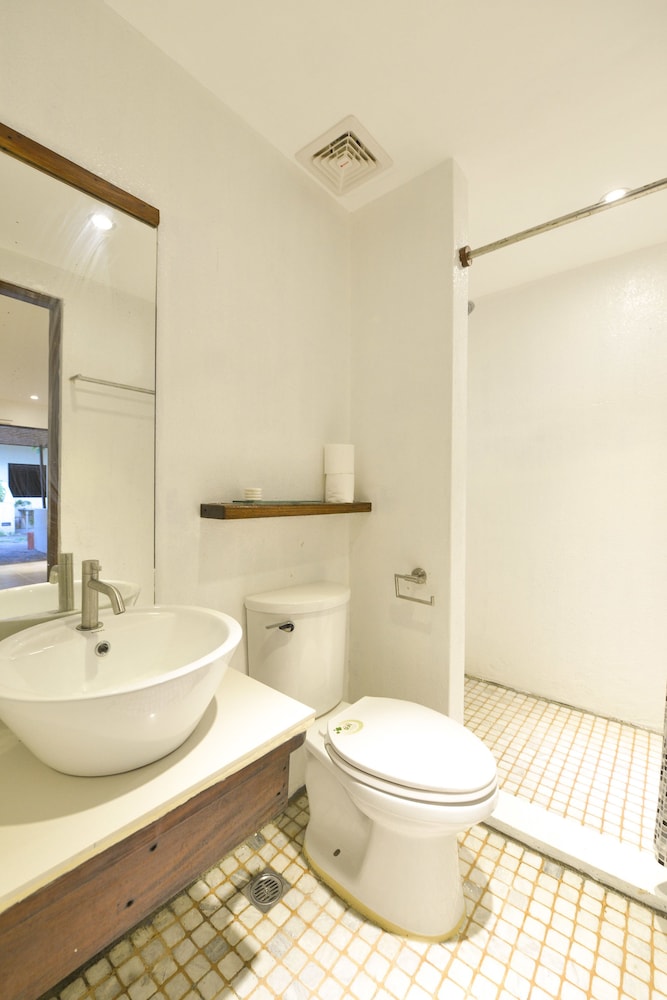 The Lazy Dog Bed And Breakfast 57/60
