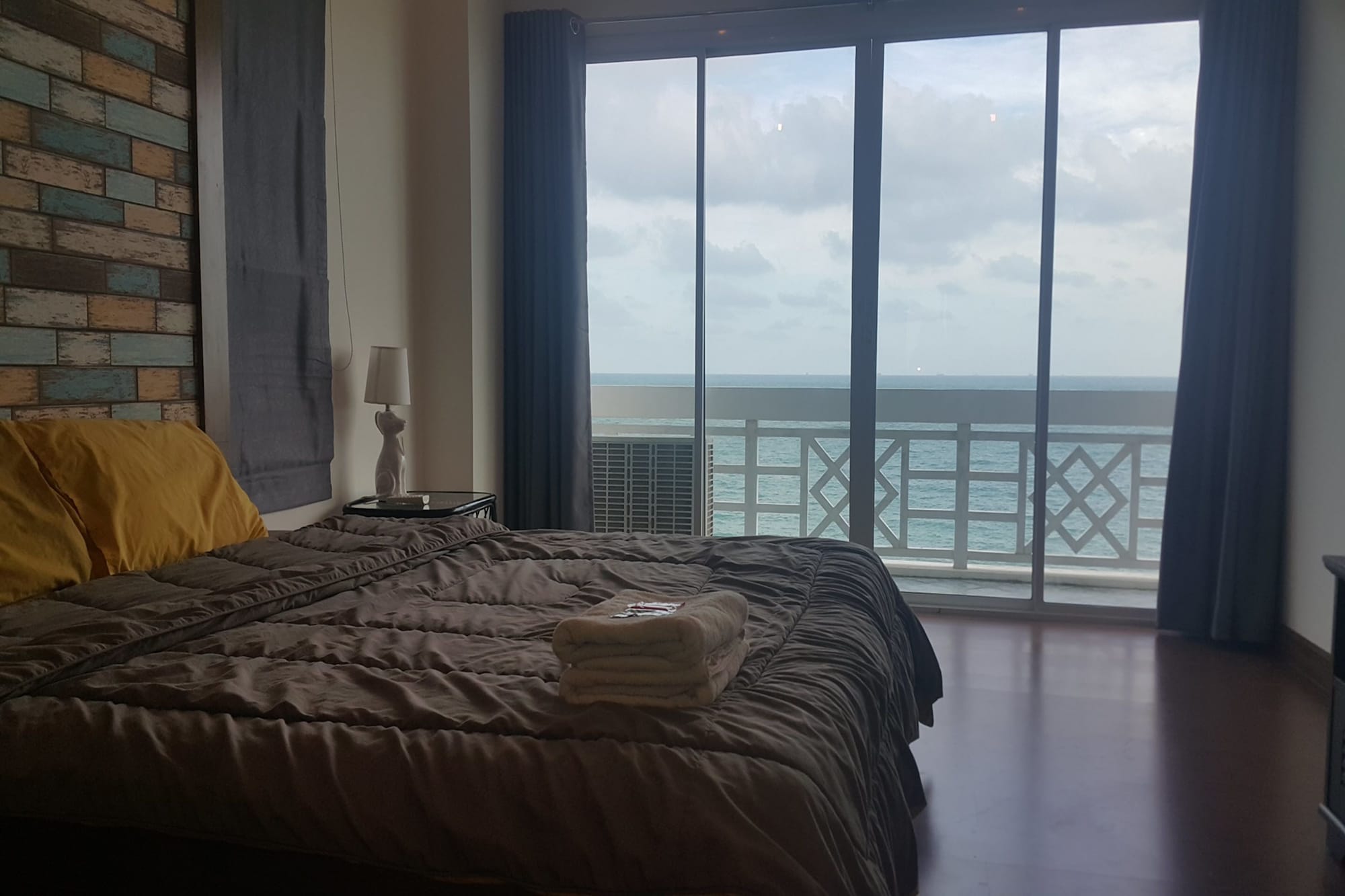 SUPERIOR, DOUBLE BED, SEA VIEW